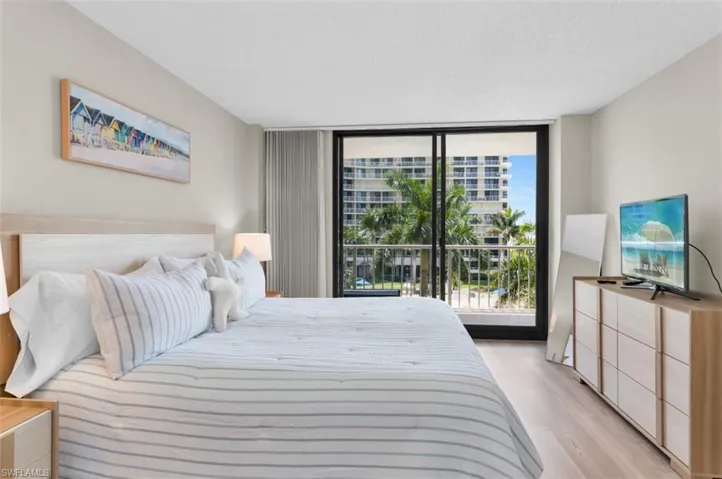 440 Seaview Ct 409, Marco Island, Florida 34145