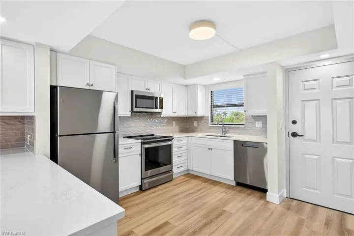 2737 W Gulf Dr 222, Sanibel, Florida 33957