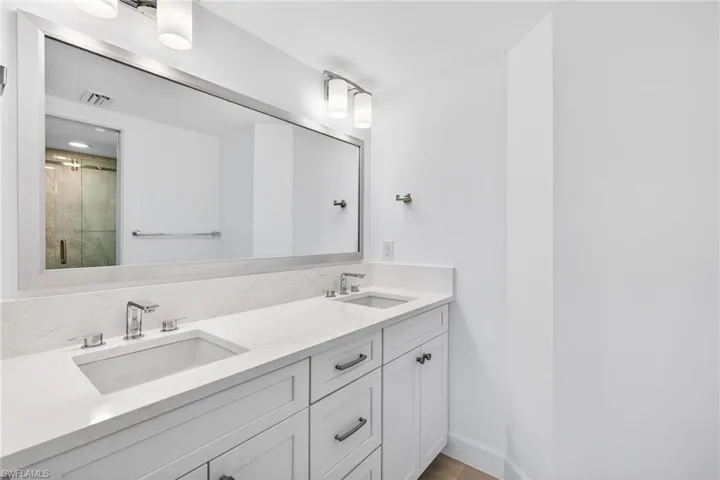 2737 W Gulf Dr 222, Sanibel, Florida 33957