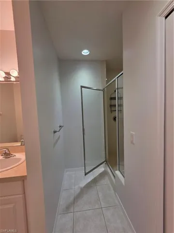 Stand up shower
