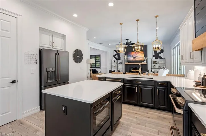 Large Kitchen with top of the line appliances