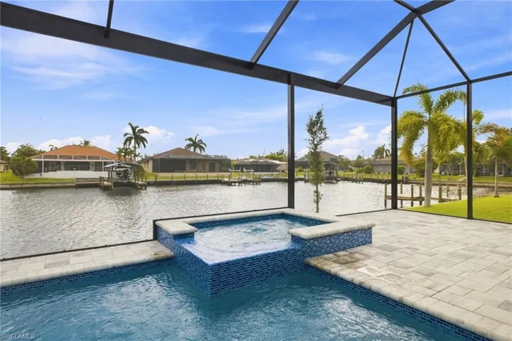 2517 Sw 38th St, Cape Coral, Florida 33914
