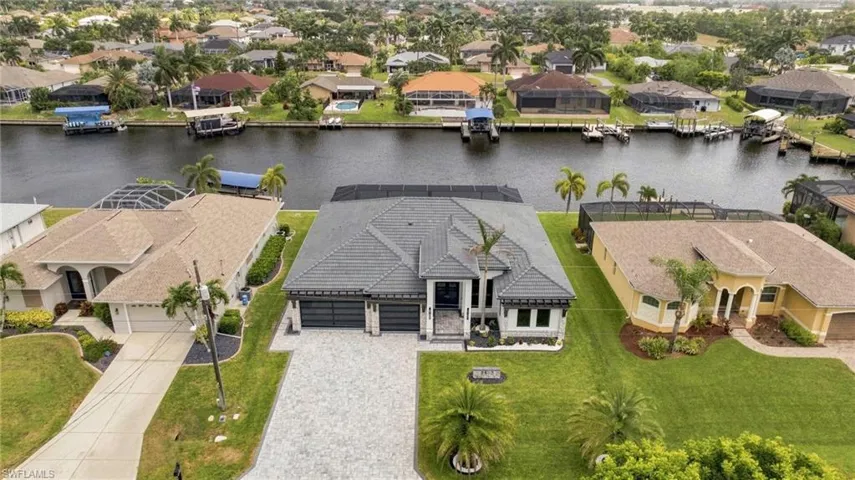 2517 Sw 38th St, Cape Coral, Florida 33914