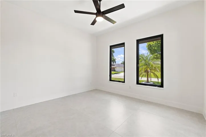 2517 Sw 38th St, Cape Coral, Florida 33914