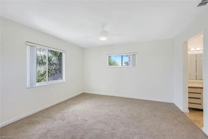 MASTER BEDROOM W/EXTRA WINDOW