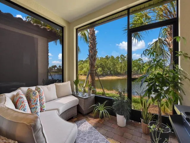 1477 Weeping Willow Ct, Cape Coral, Florida 33909