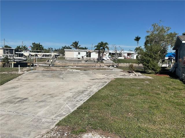 7315  Cobiac  DR, ST. JAMES CITY, FL 33956