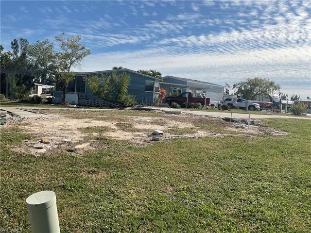 7315  Cobiac  DR, ST. JAMES CITY, FL 33956