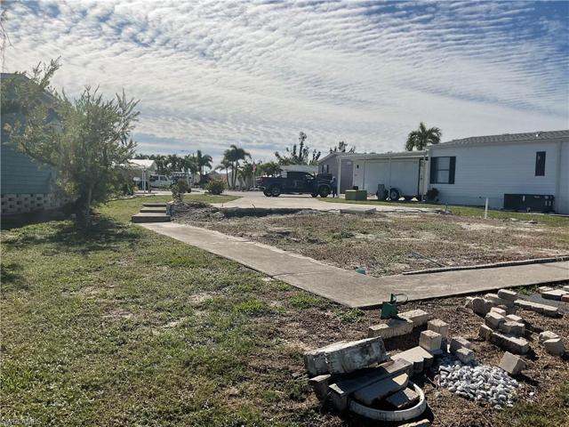 7315  Cobiac  DR, ST. JAMES CITY, FL 33956