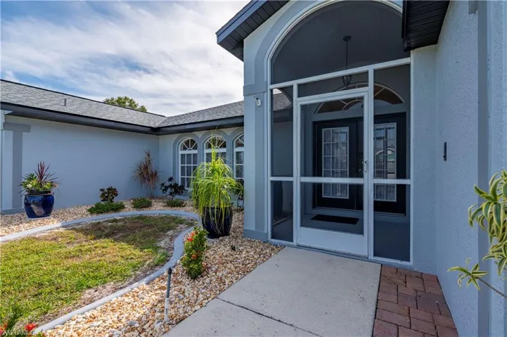 Screened front entry