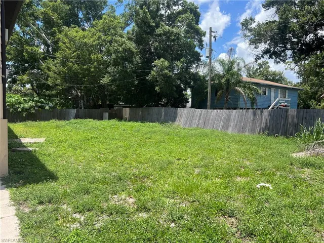 446 San Bernardino St, North Fort Myers, Florida 33903