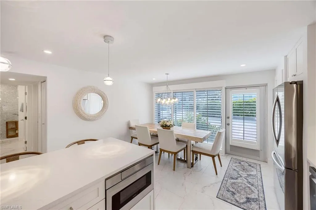 1222 Gordon DR, Naples, FL 34102,225015939