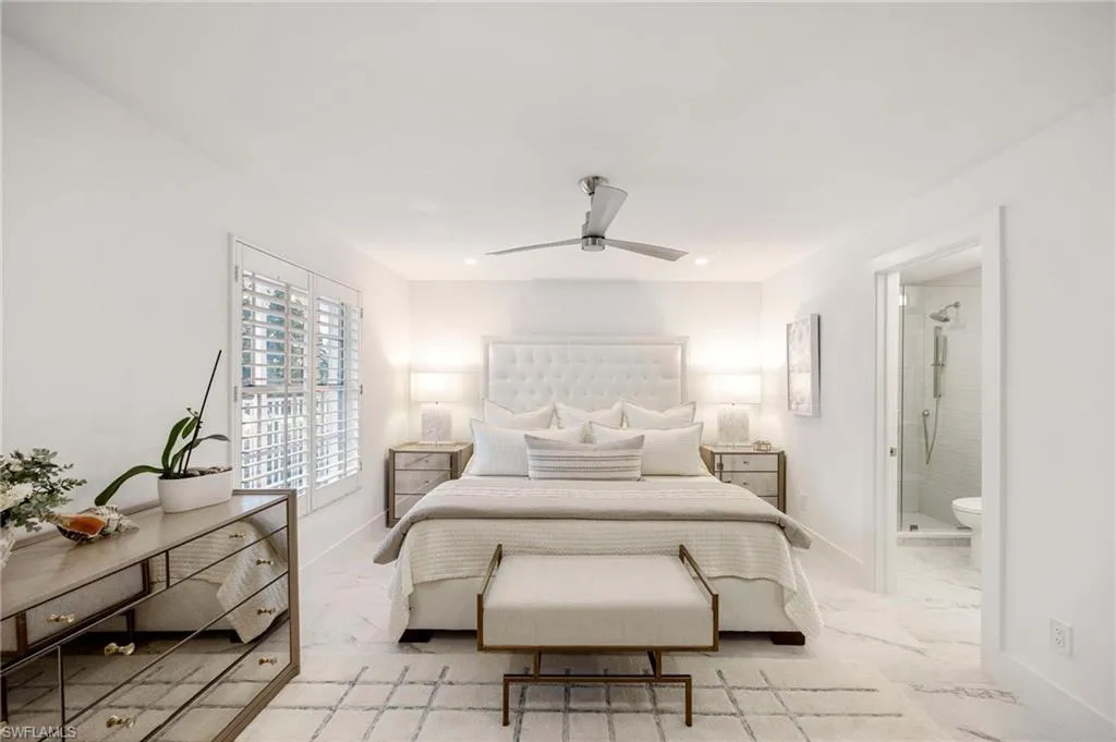 1222 Gordon DR, Naples, FL 34102,225015939