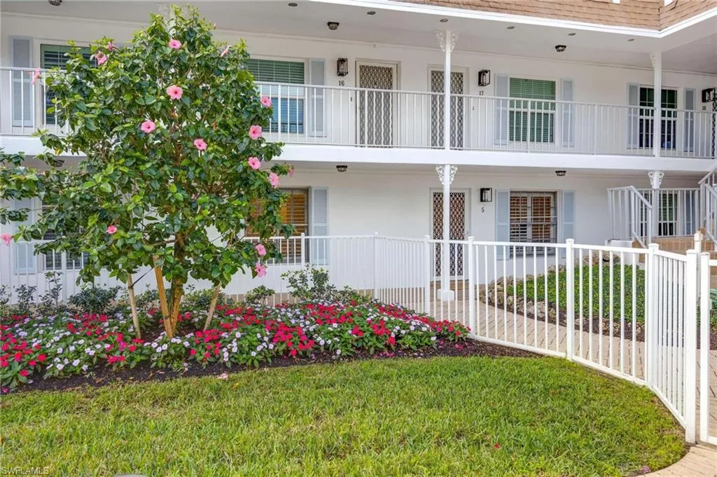1222 Gordon DR, Naples, FL 34102,225015939