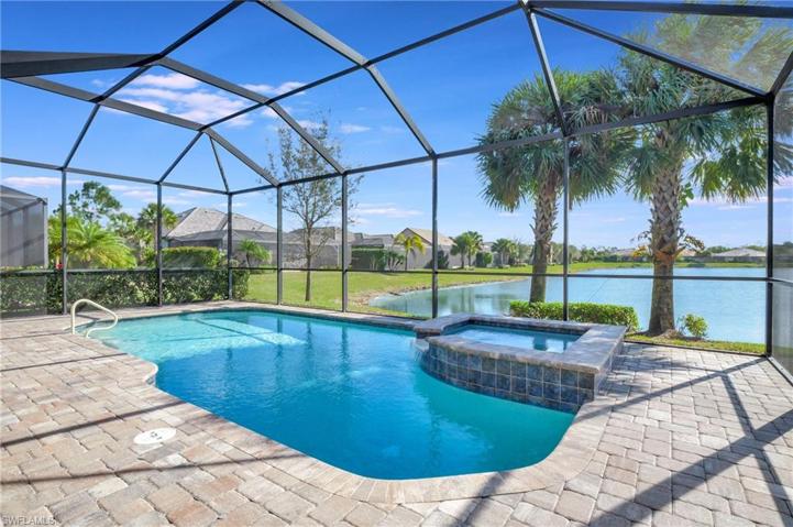 7615 Winding Cypress DR, NAPLES FL 34114