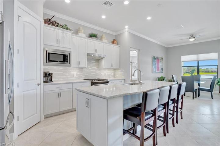 7615 Winding Cypress DR, NAPLES FL 34114