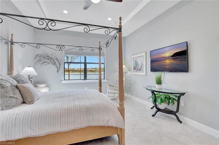 7615 Winding Cypress DR, NAPLES FL 34114