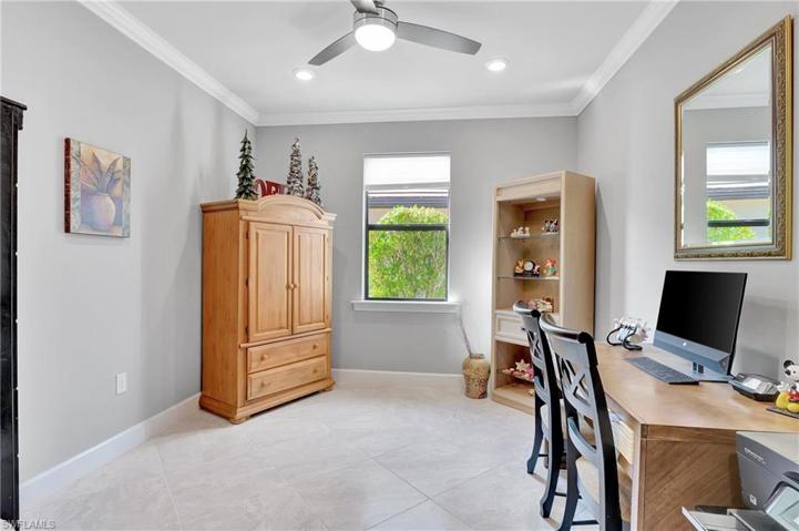 7615 Winding Cypress DR, NAPLES FL 34114