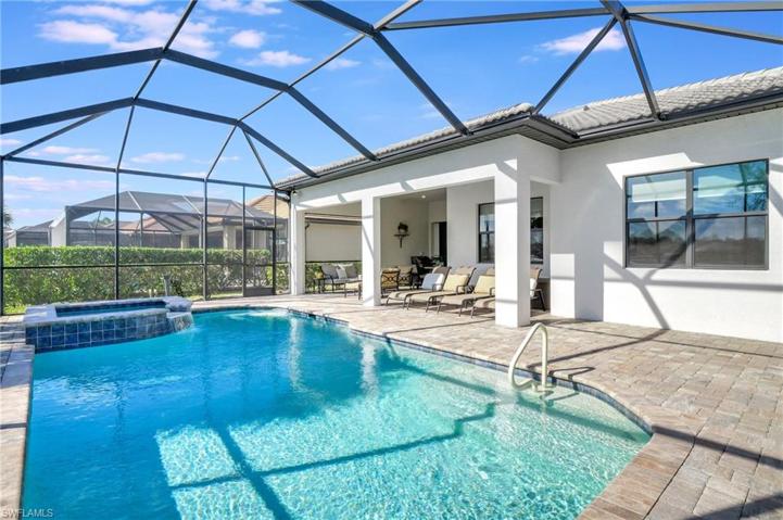7615 Winding Cypress DR, NAPLES FL 34114