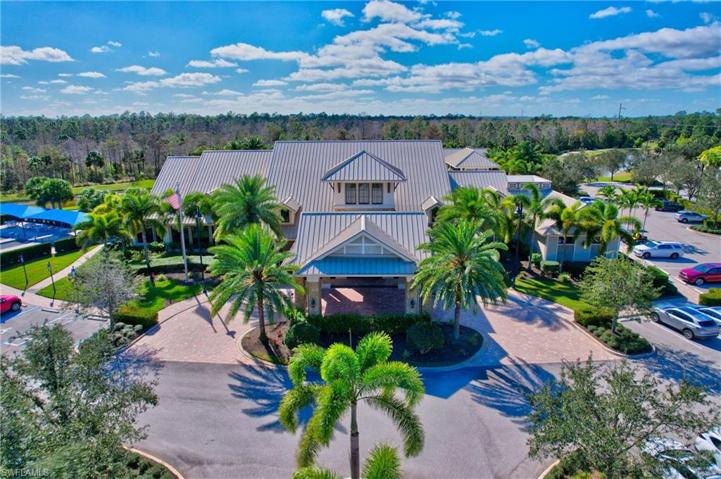 7615 Winding Cypress DR, NAPLES FL 34114
