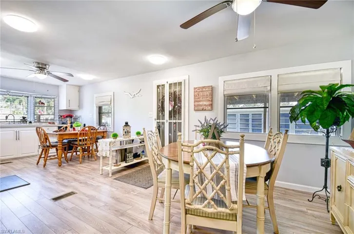 41  Sonderhen  DR, Naples, FL 34114