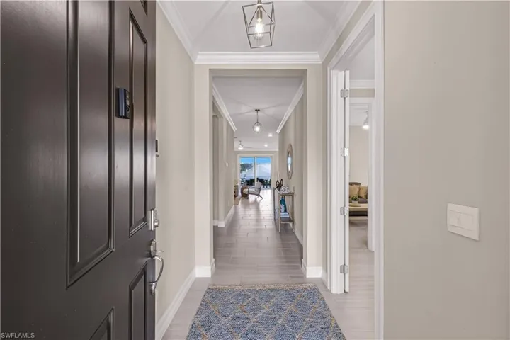 423 Polihale Way, Naples, Florida 34114