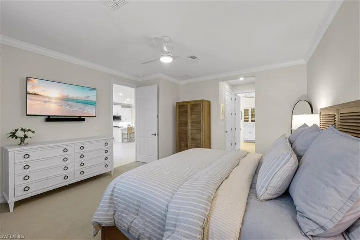 423 Polihale Way, Naples, Florida 34114
