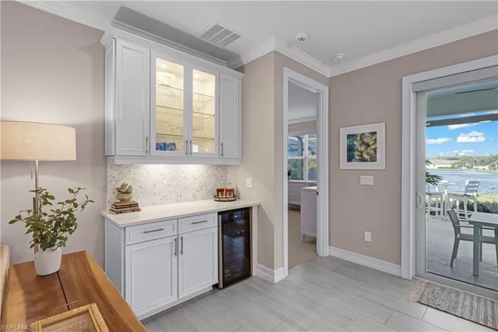 423 Polihale Way, Naples, Florida 34114