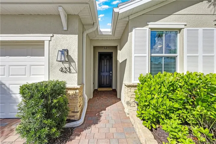 423 Polihale Way, Naples, Florida 34114