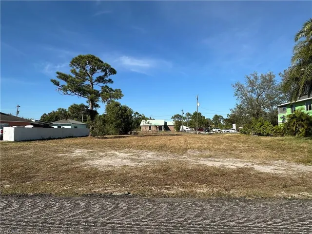 4213  Lee  BLVD, Lehigh Acres, FL 33971