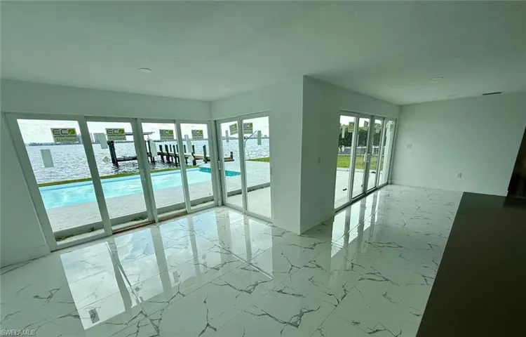 111 North Shore Ave, North Fort Myers, Florida 33917
