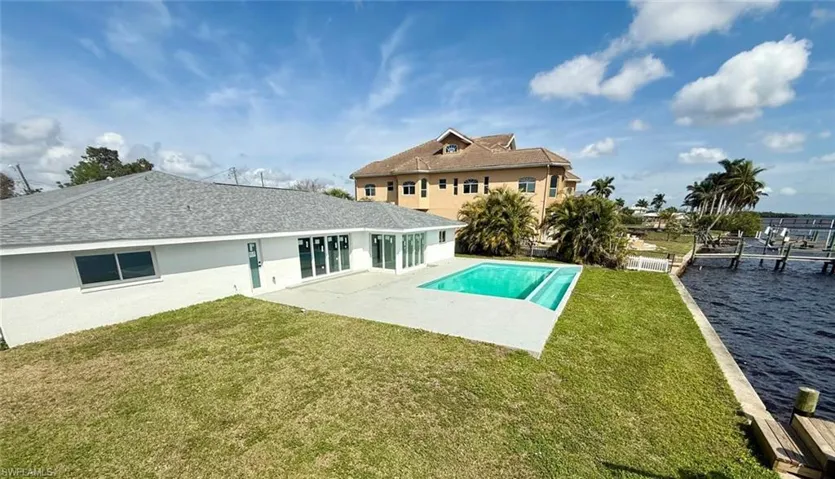 111 North Shore Ave, North Fort Myers, Florida 33917