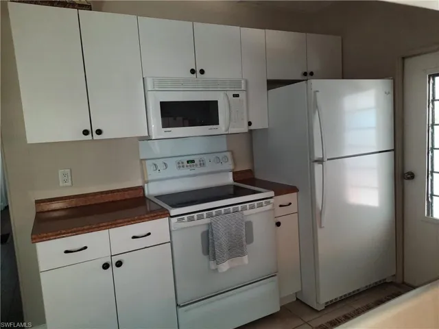 26198  Princess  LN, Bonita Springs, FL 34135