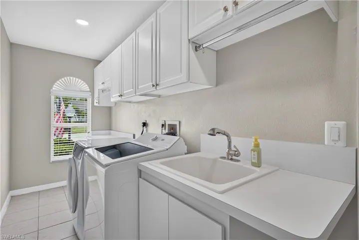 7585 Eaglet Ct, Fort Myers, Florida 33912