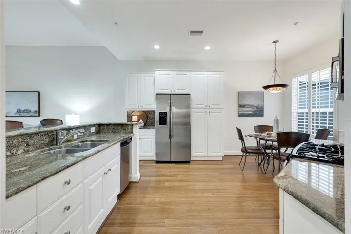 9255 Museo Cir 102, Naples, Florida 34114