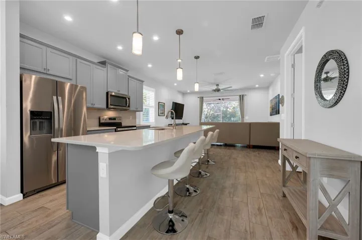 Breakfast Bar - Kitchen to Living Room View