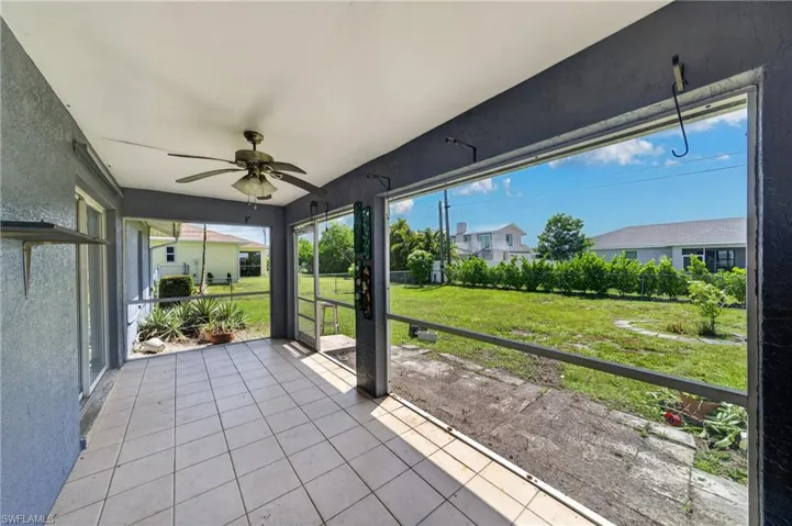 3734 Sw 11th Ave, Cape Coral, Florida 33914