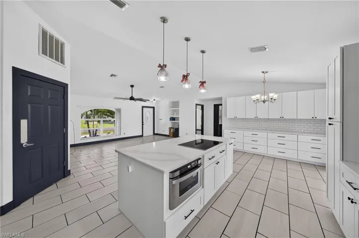 3734 Sw 11th Ave, Cape Coral, Florida 33914