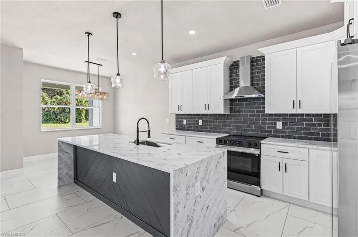 1265 Banjo Ct, Labelle, Florida 33935