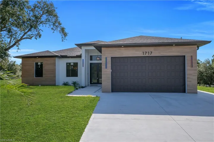 1717 Roosevelt Ave, Lehigh Acres, Florida 33972