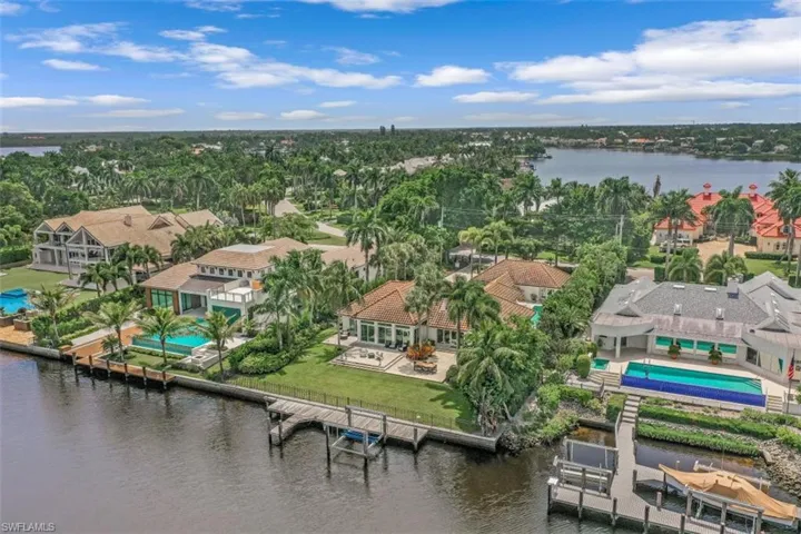 655 Galleon Dr, Naples, Florida 34102