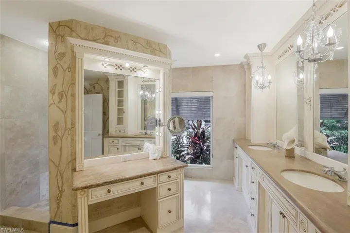 655 Galleon Dr, Naples, Florida 34102