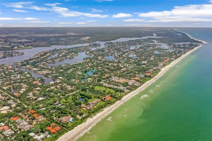 655 Galleon Dr, Naples, Florida 34102
