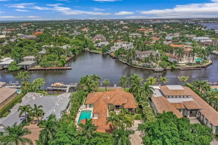 655 Galleon Dr, Naples, Florida 34102