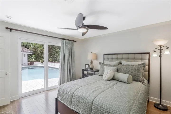 655 Galleon Dr, Naples, Florida 34102