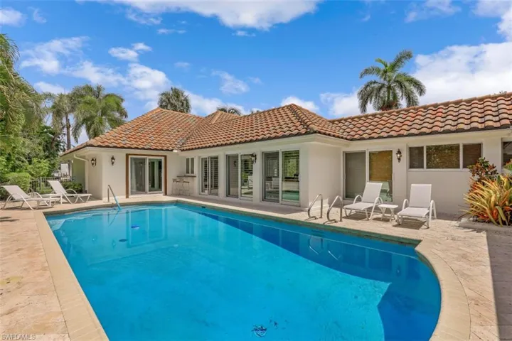 655 Galleon Dr, Naples, Florida 34102