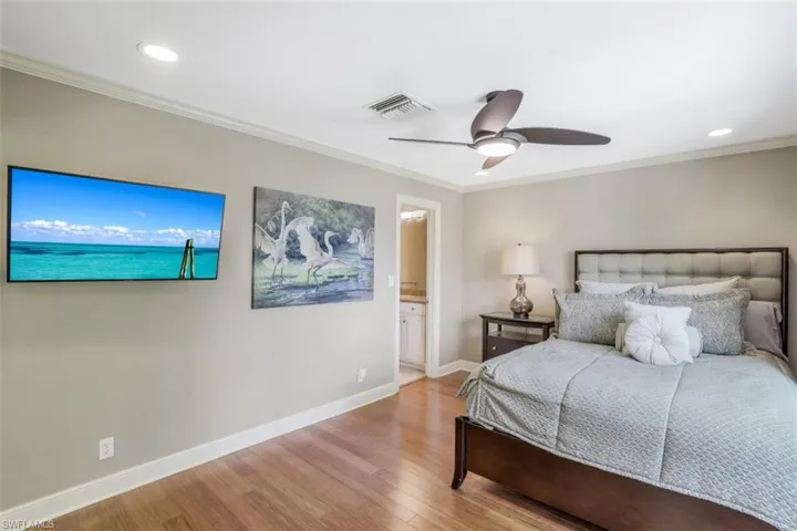 655 Galleon Dr, Naples, Florida 34102
