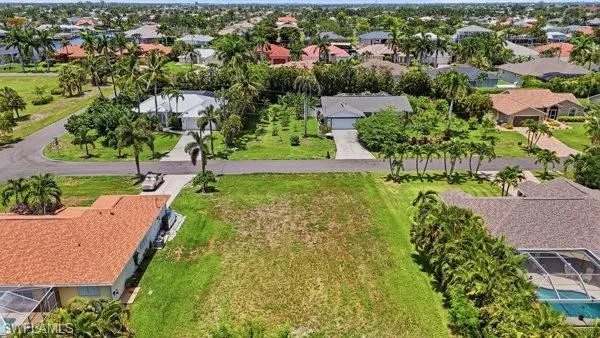 1728 54th Ln, Cape Coral, Florida 33914