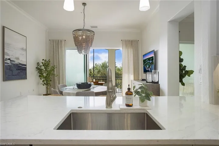 Farmhouse sink with Quartz counters
