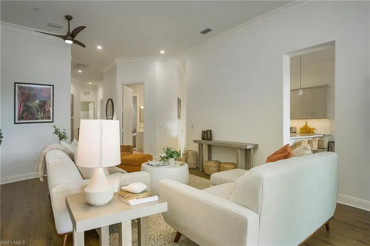 3093  Aviamar  CIR, Naples, FL 34114